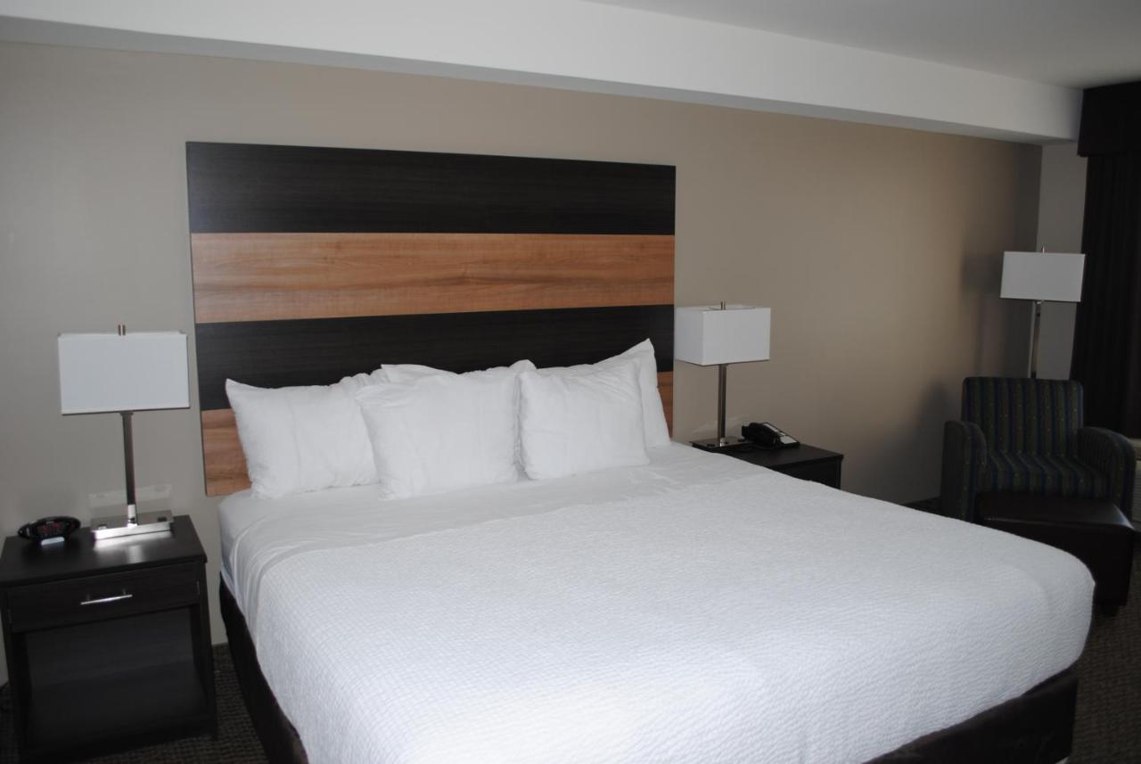 Days Inn & Suites By Wyndham Lindsay Extérieur photo