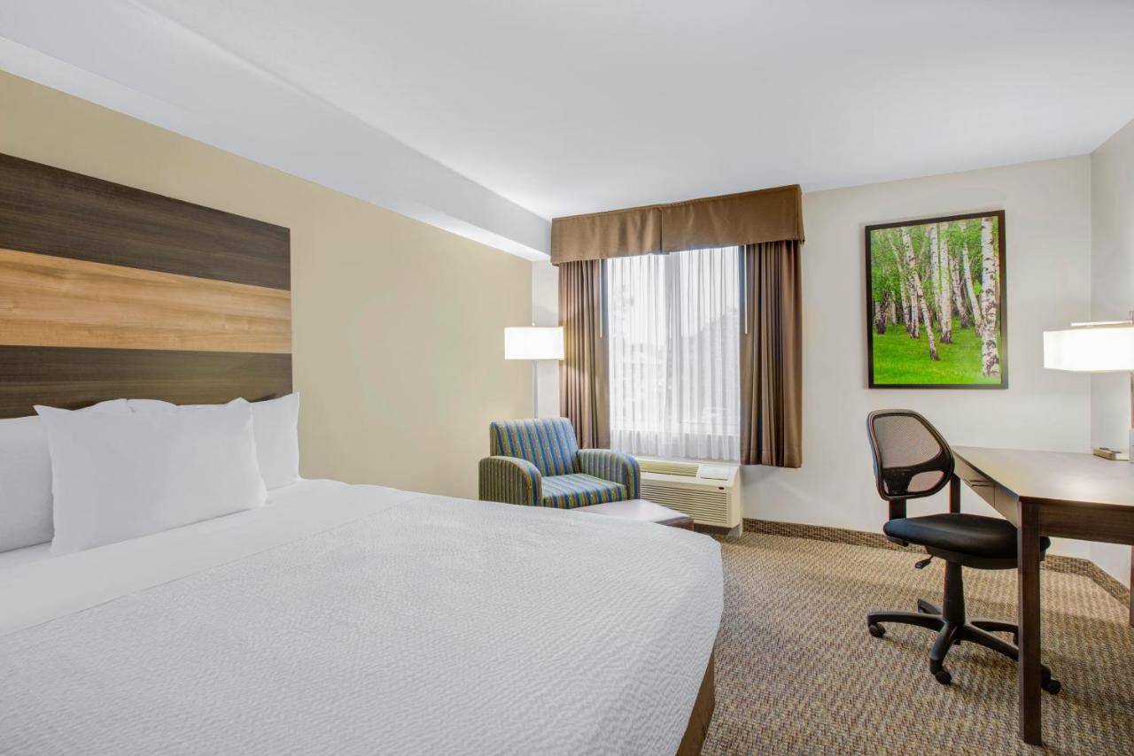 Days Inn & Suites By Wyndham Lindsay Extérieur photo