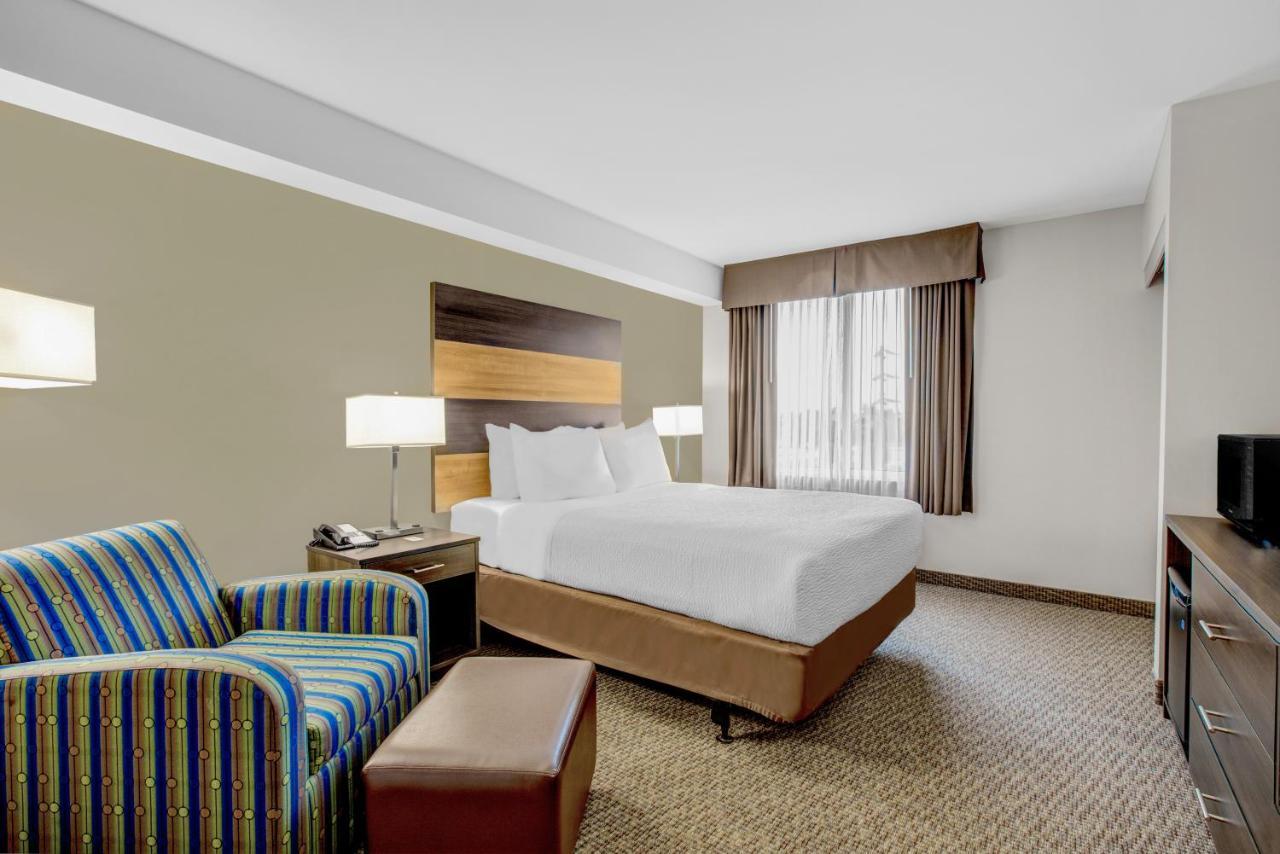 Days Inn & Suites By Wyndham Lindsay Extérieur photo